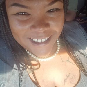 Meet your Posher, Rae